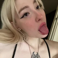 littlebitchesss