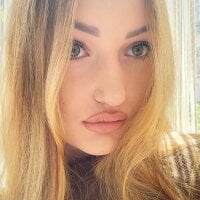 Eva_Harris