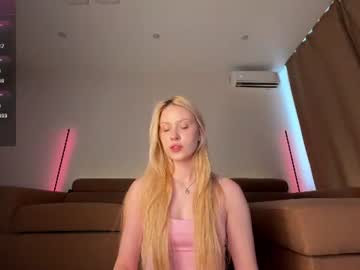 kittyloffe - Live now on Chaturbate