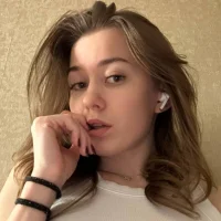elsadaedra - Live now on Stripchat