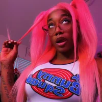 VixenCapri - Live now on Stripchat