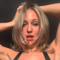 roselyn_rose - Live now on Stripchat