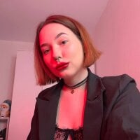 Airyhill - Live now on Stripchat