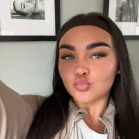 MaddisonWhitex - Live now on Stripchat