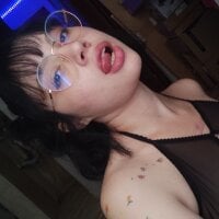 WandaDoll - Live now on Stripchat