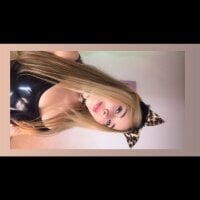 Vickyallien - Live now on Stripchat