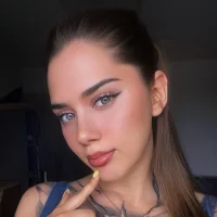 Nora-love - Live now on Stripchat