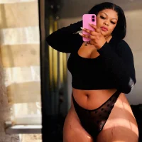 Iam-Sharifa - Live now on Stripchat