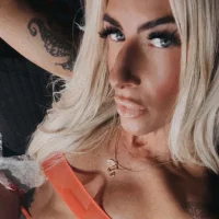 blondiluvsanal - Live now on Stripchat