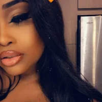 lovelyzylah - Live now on Stripchat